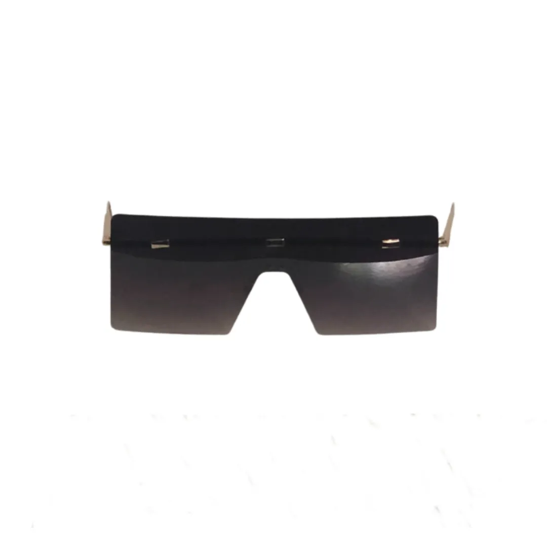 Bold Fashion Black Sunglasses