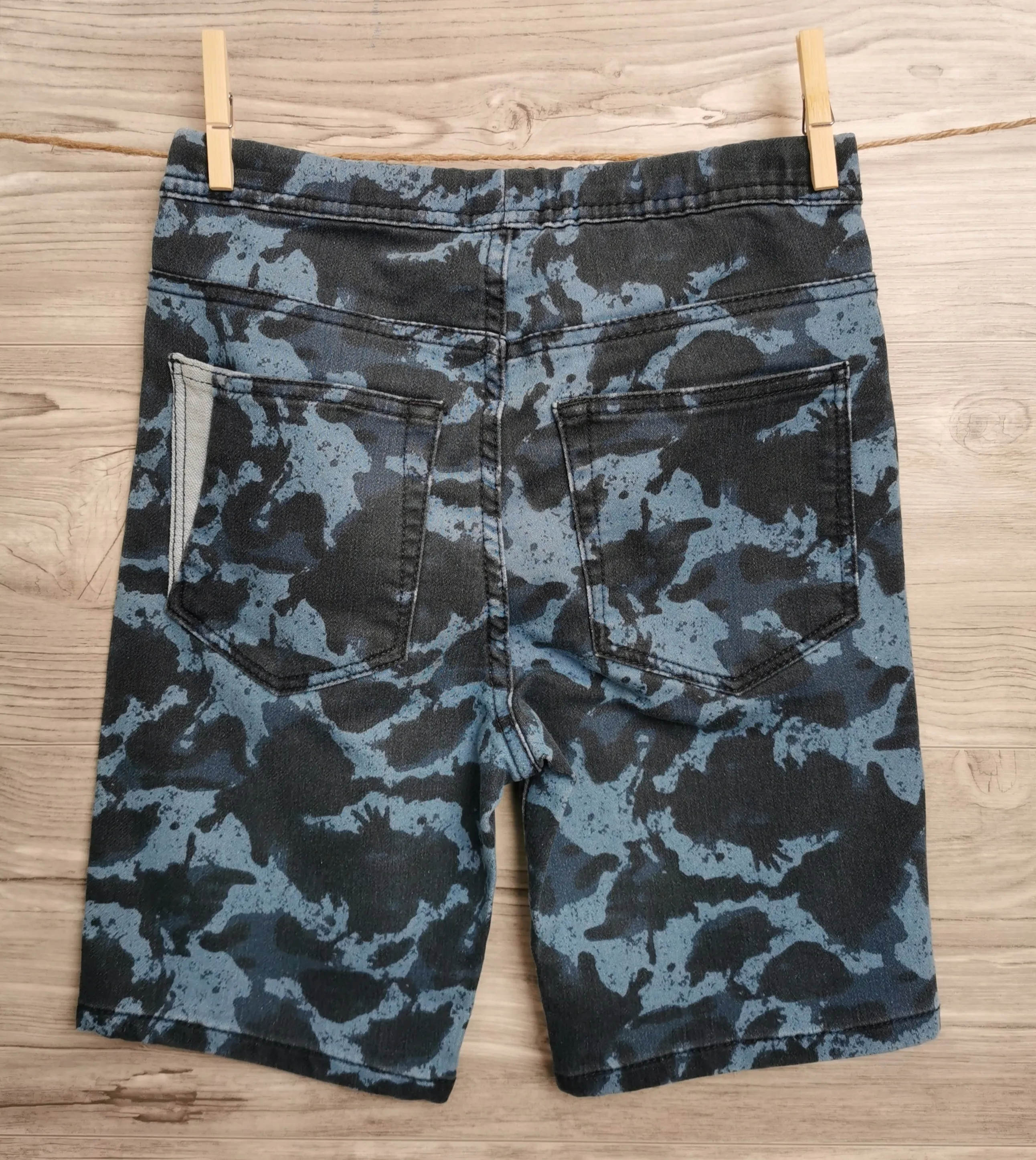 BOY SIZE MEDIUM (10 YEARS) - DEX Kids, Soft Knit Shorts NWT B54