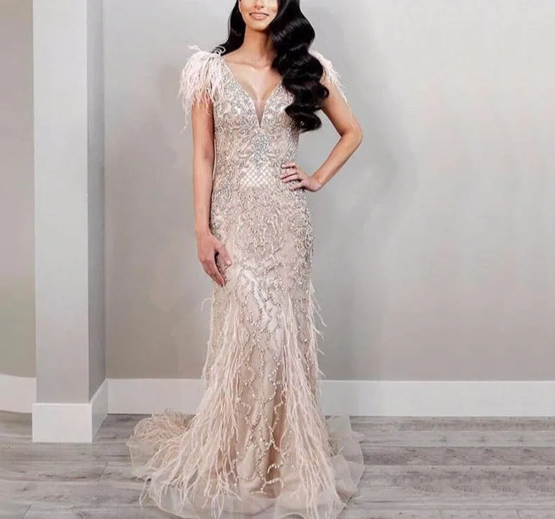 Champagne Luxury V-Neck Sexy Mermaid Evening Dresses Diamond Feathers Sleeveless Formal Dress