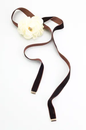 Cream Cotton Floral Necklace