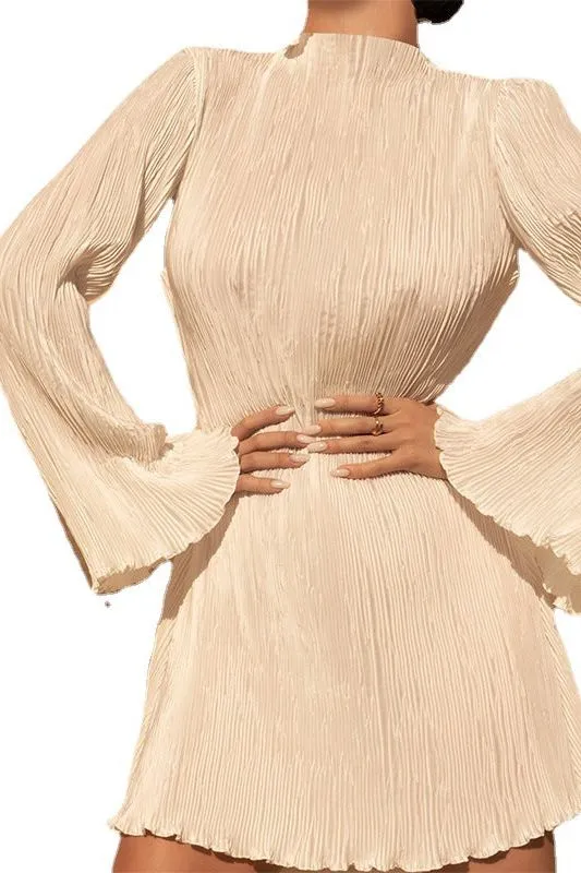 Double-layered pleated bell sleeve hip dress