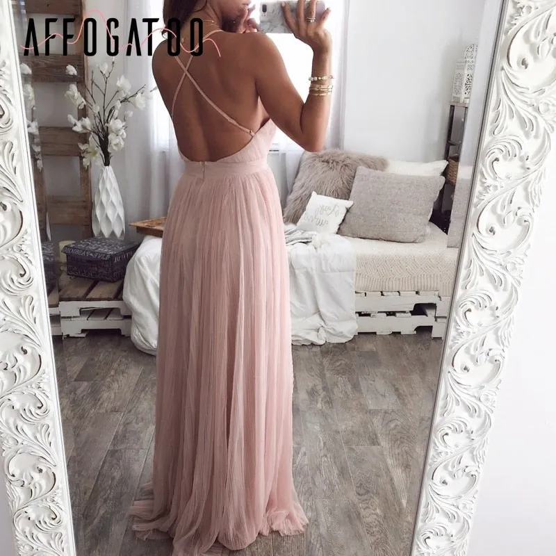 Elegant lace evening maxi dress