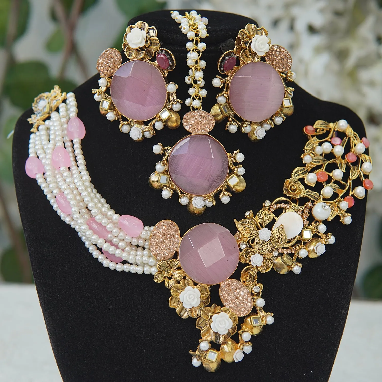 Exclusive Designer Necklace Set