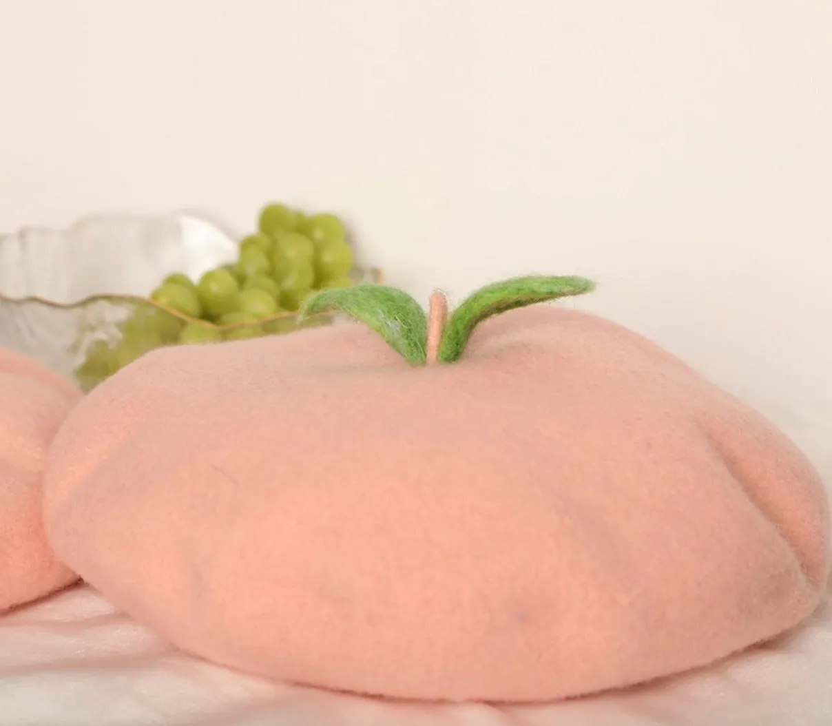 Juicy Peach Wool Beret