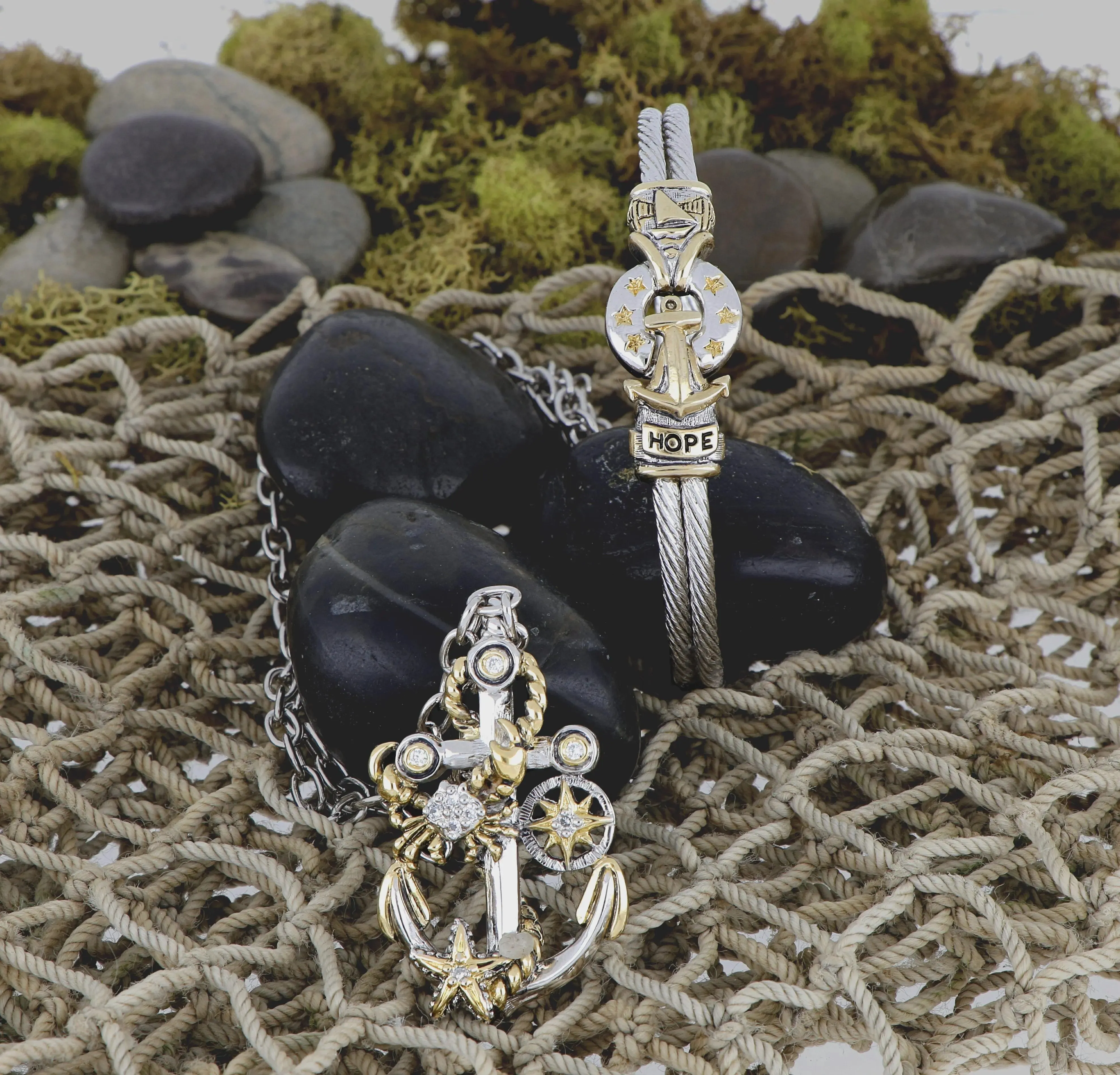 Ocean Images Collection - Sail Away Anchor Wire Bracelet