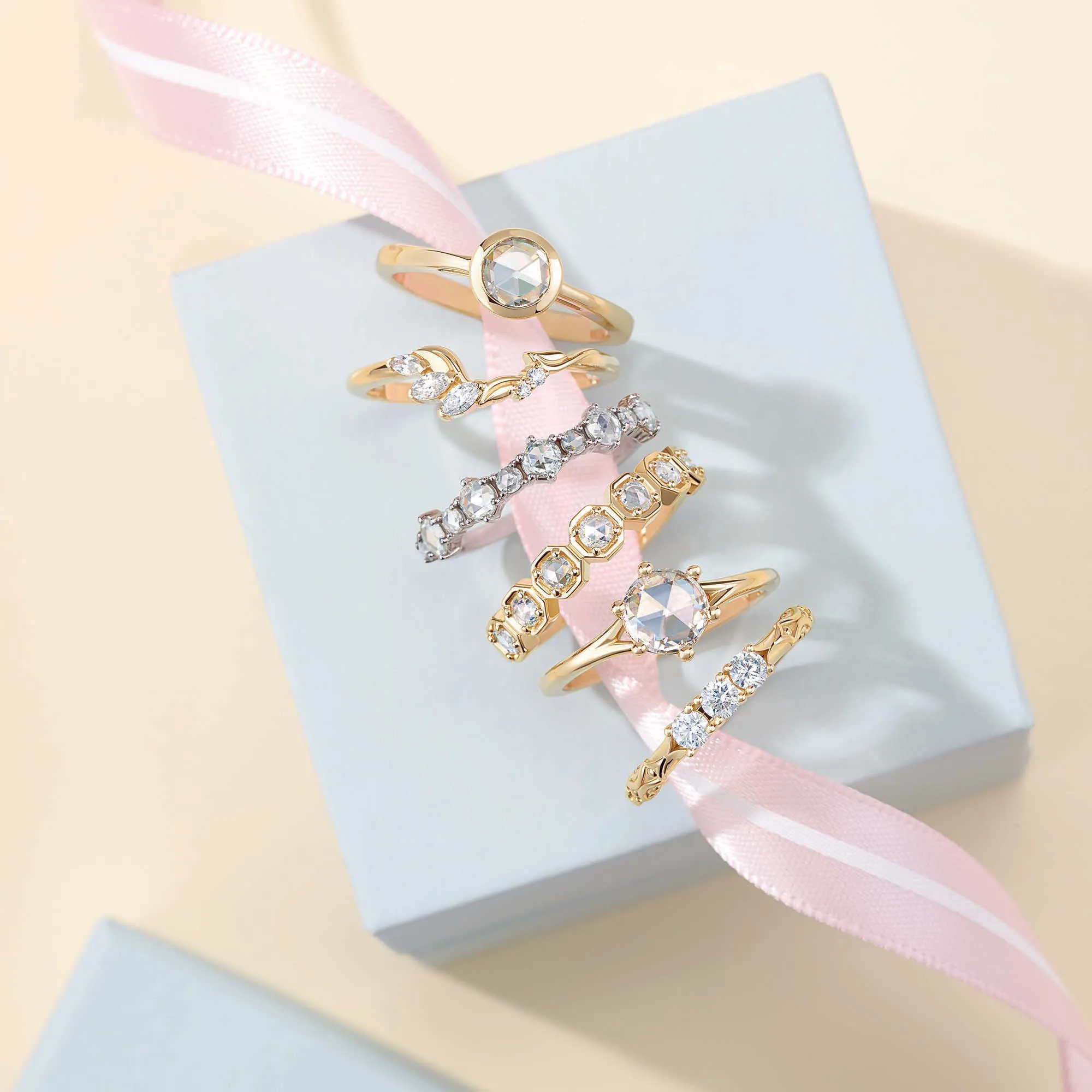 Round And Marquise Diamond Curved Floral Band