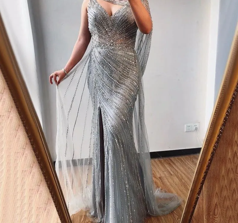 Sexy Champagne V-neck Luxury Evening Dress Diamond Beading Sleeveless Mermaid Formal Party Gown