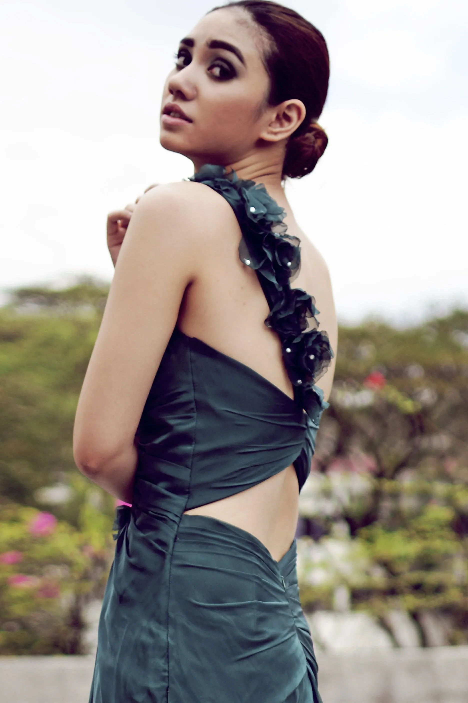 Sheath One-shoulder Floor Length Chiffon Backless Handmade Flower Evening Dress