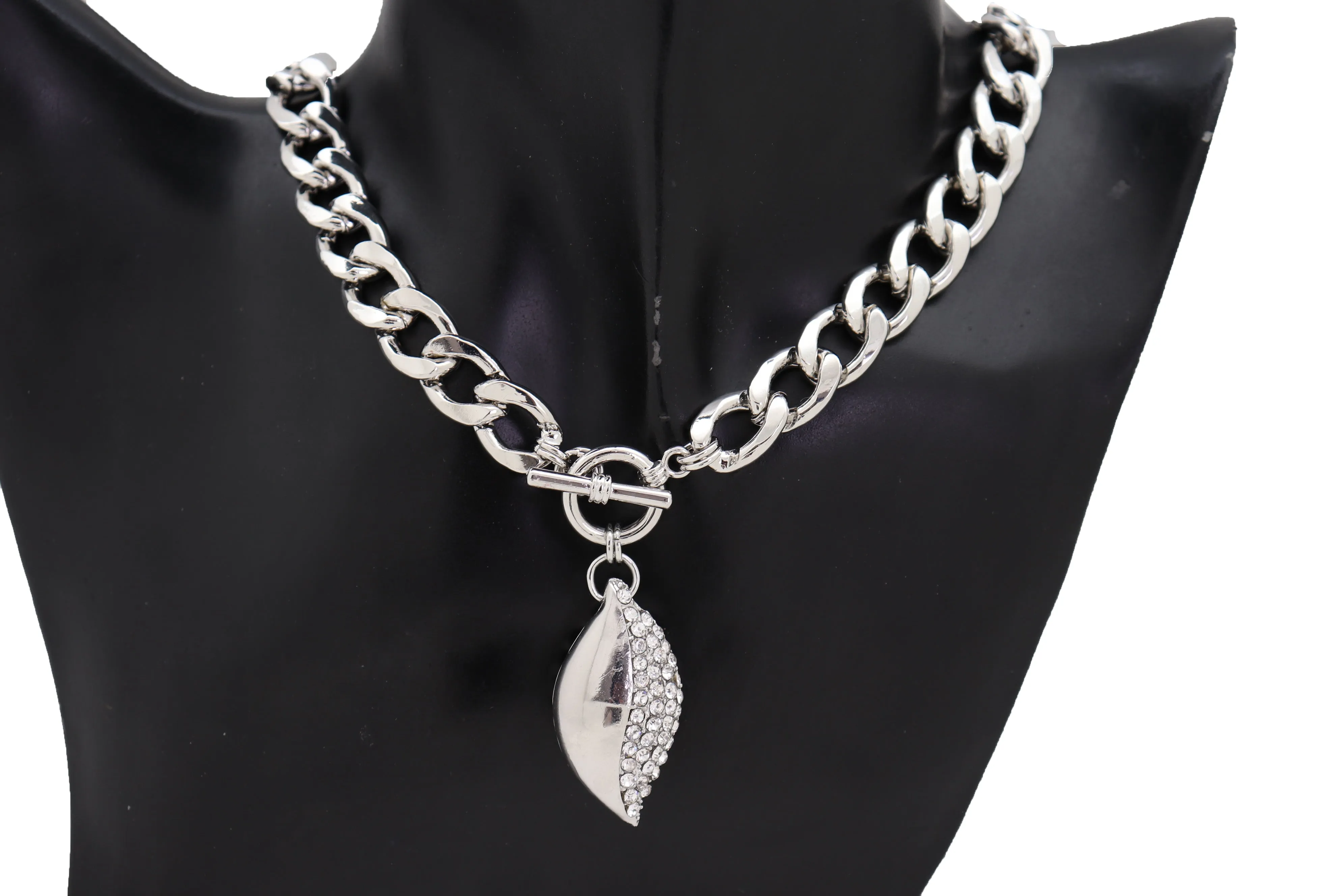 Silver Metal Chain Links Necklace Leaf Bling Bean Pendant