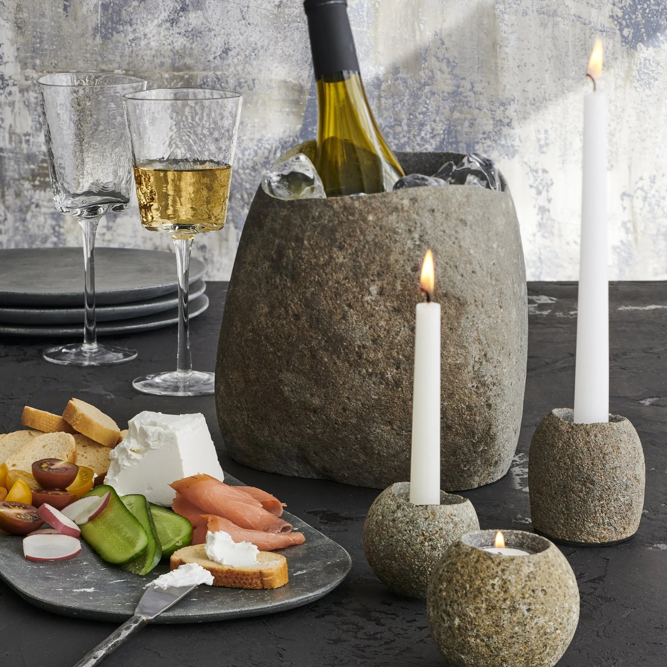 STONESHARD CANDLEHOLDER