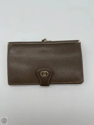 Wallet Luxury Designer By Gucci, Size: Medium